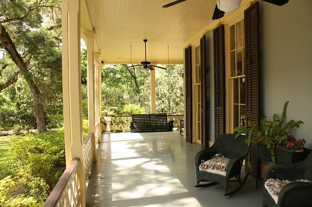 Common Patio Lighting Mistakes To Avoid